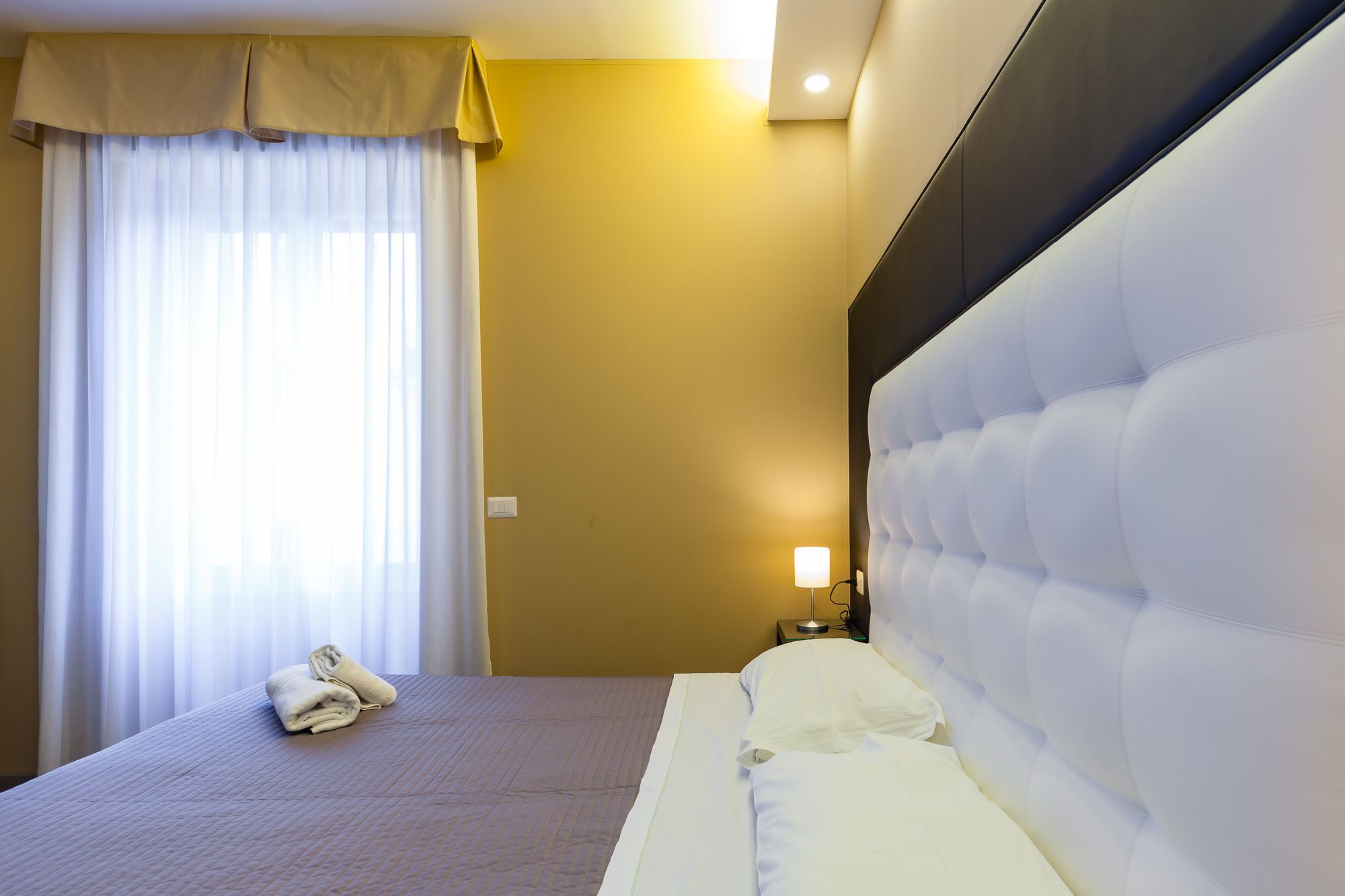 Фото Bh Napoli Railway