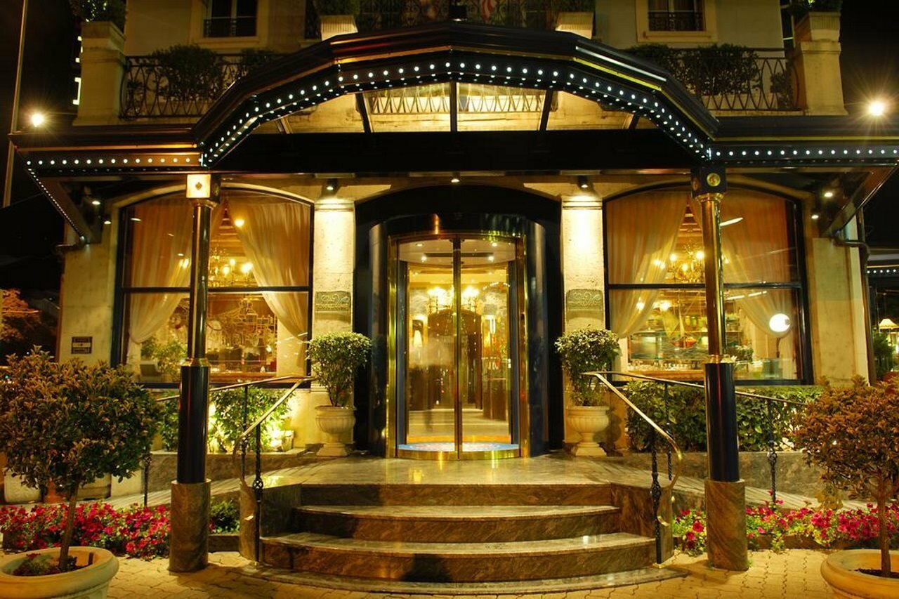 Фото отеля 2