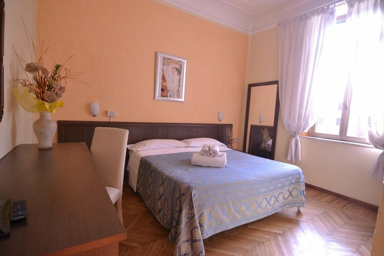 Фото Hotel Capri