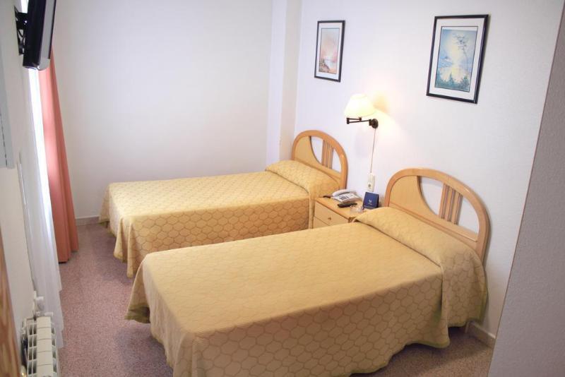 Фото Hostal Pensimar