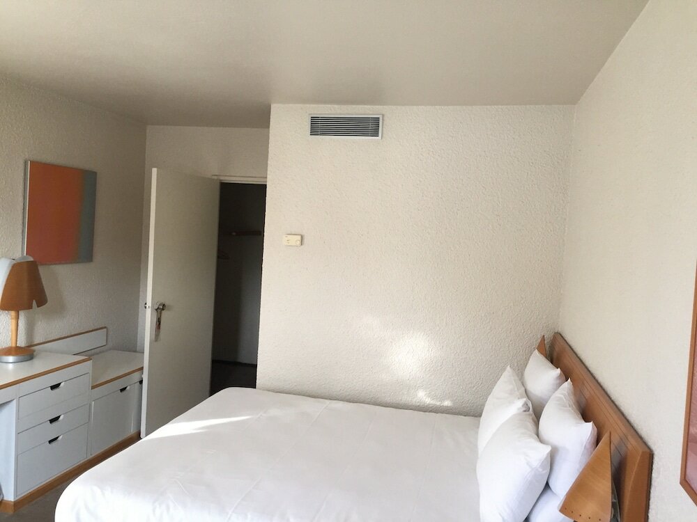 Фото Novotel Marseille Est Porte d'Aubagne