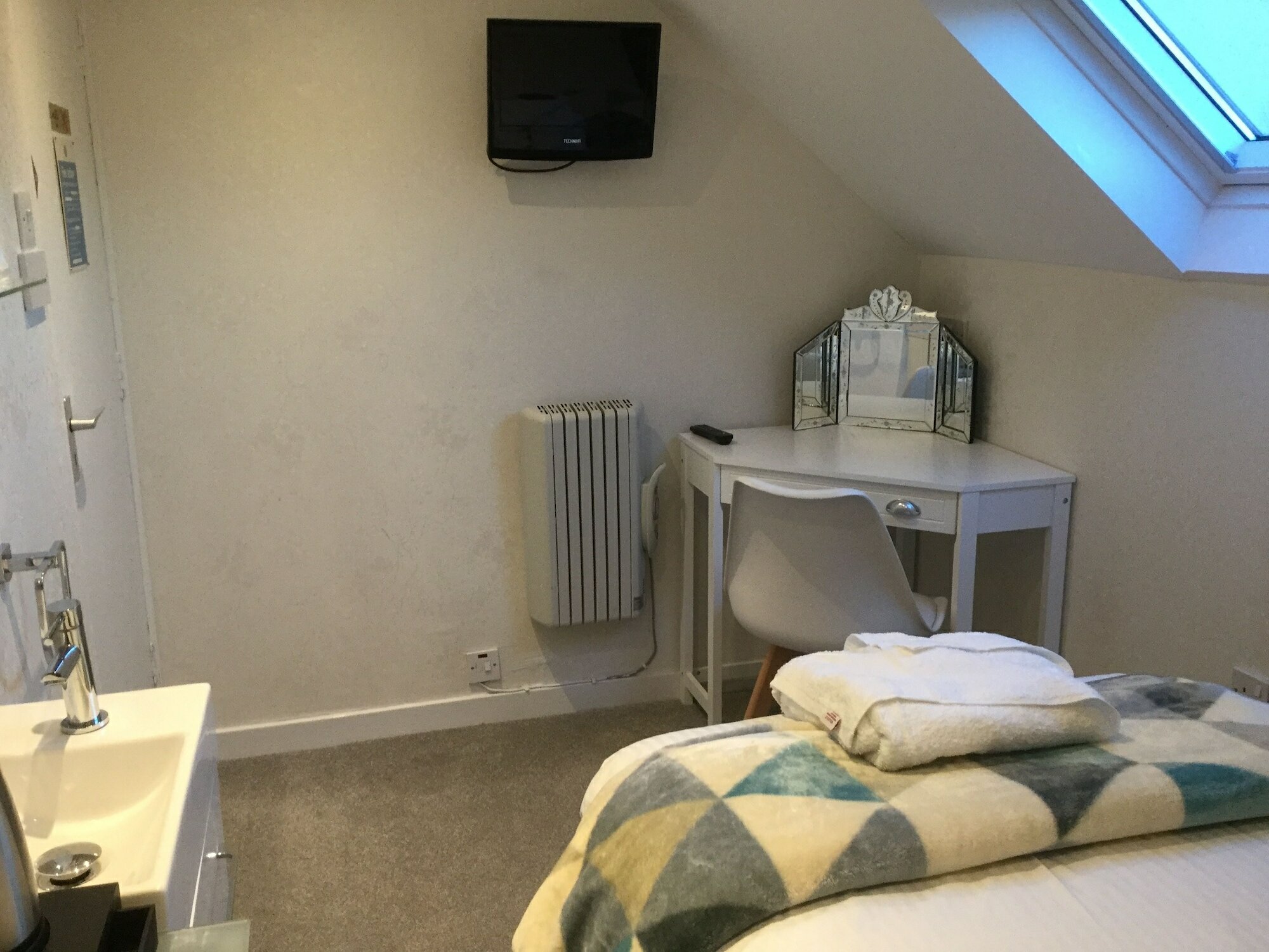 Фото Oyo Inverour Guest House