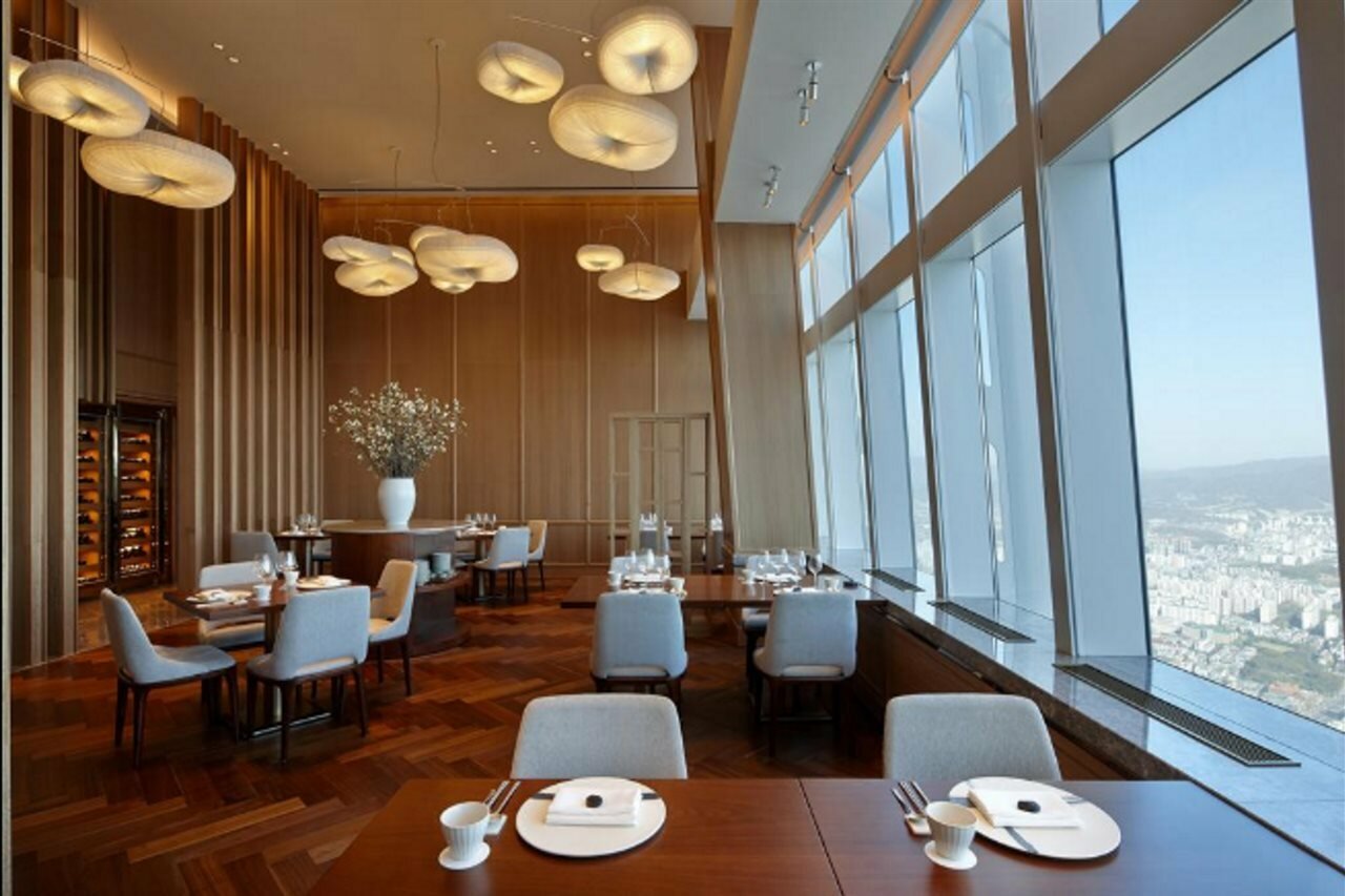 Фото Signiel Seoul