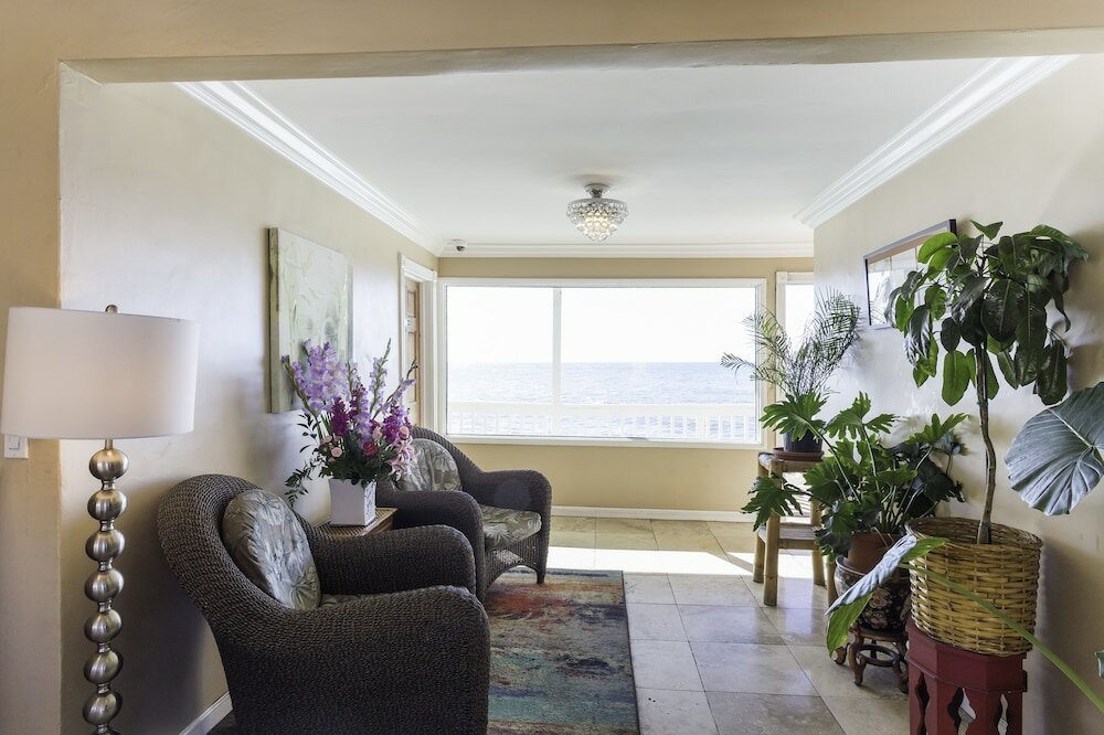 Фото Cliff House Inn On The Ocean