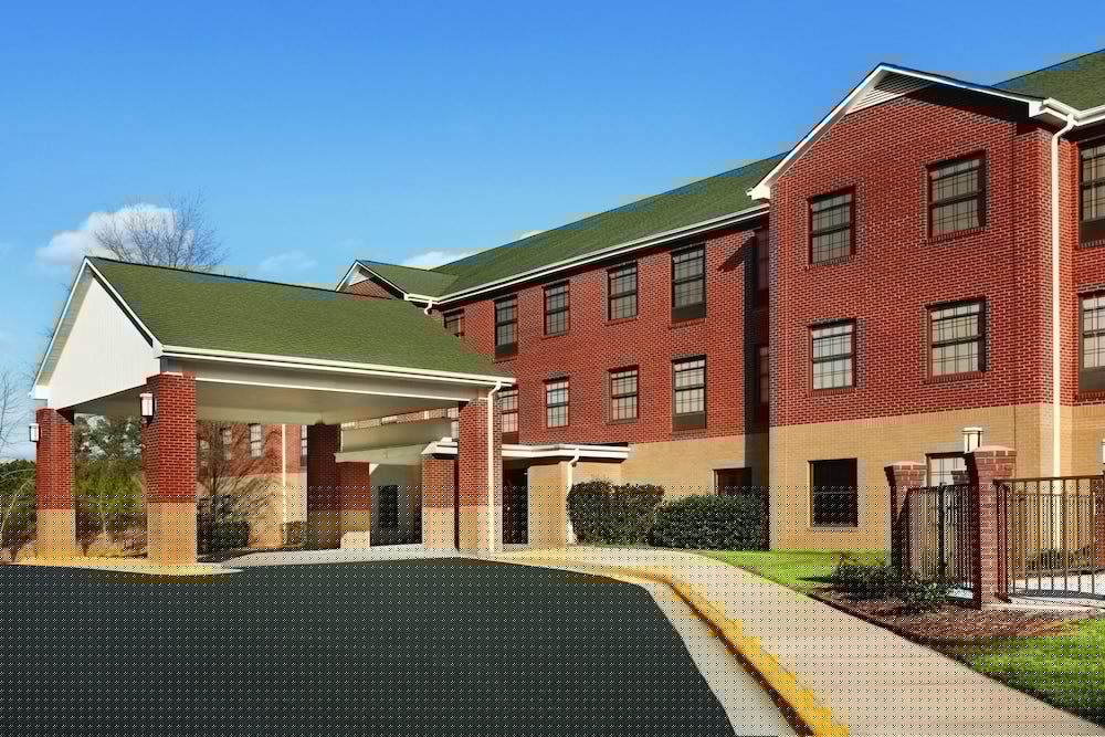 Фото Four Points by Sheraton Raleigh Arena