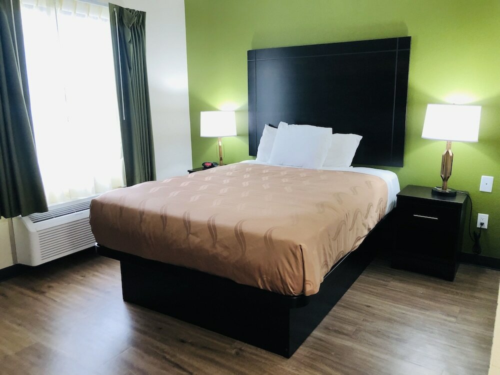 Фото Quality Inn & Suites Lake Charles South