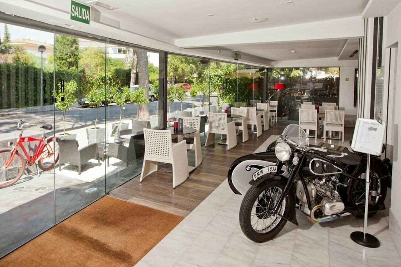 Фото Hotel Sitges