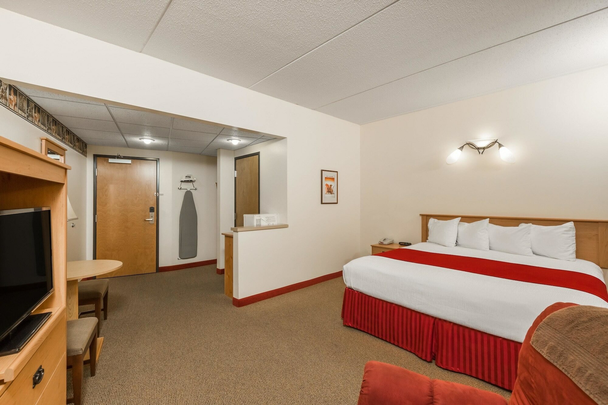 Фото Travelodge Inn & Suites by Wyndham Deadwood