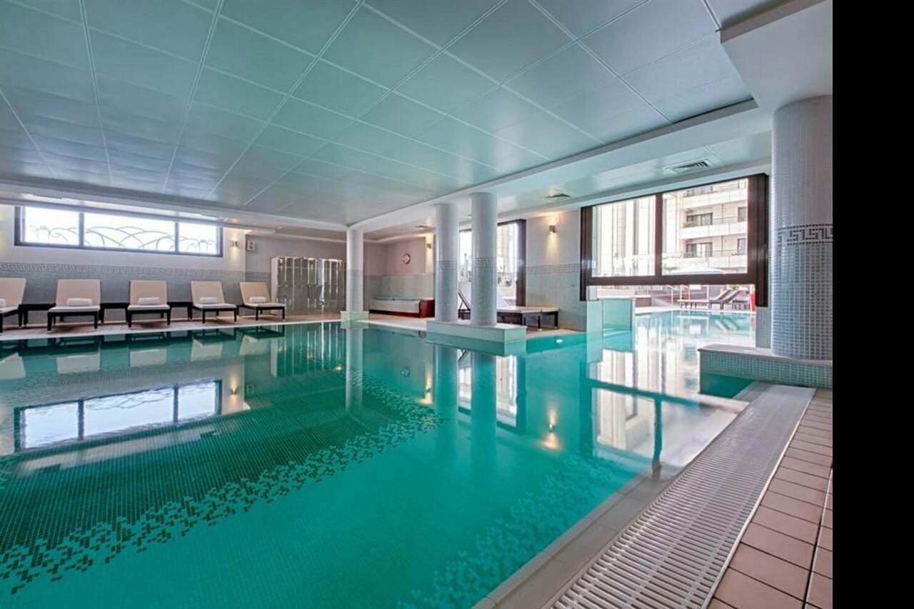 Фото отеля 2