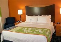 Фото Fairfield Inn and Suites by Marriott