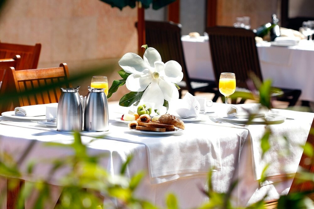 Фото Hotel Alfonso II