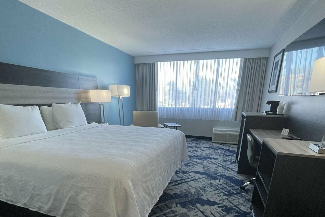 Фото Best Western Rutgers University Hotel