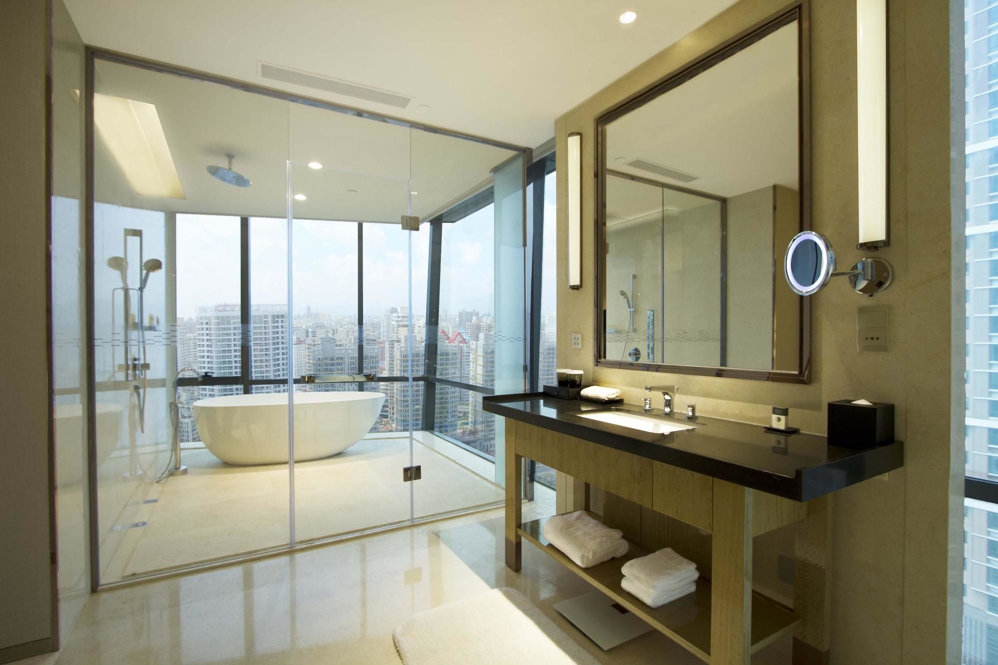 Фото DoubleTree by Hilton Heyuan