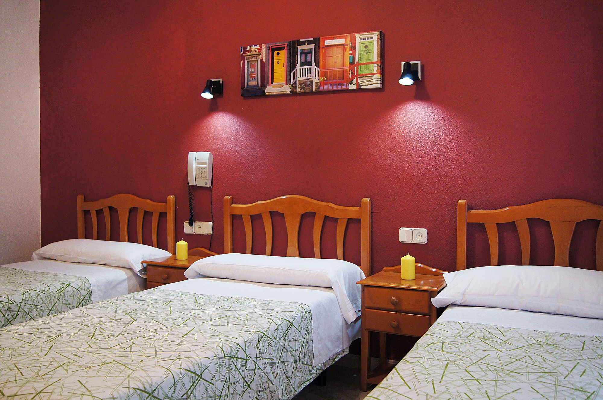 Фото Hostal Fuencarral Kryse