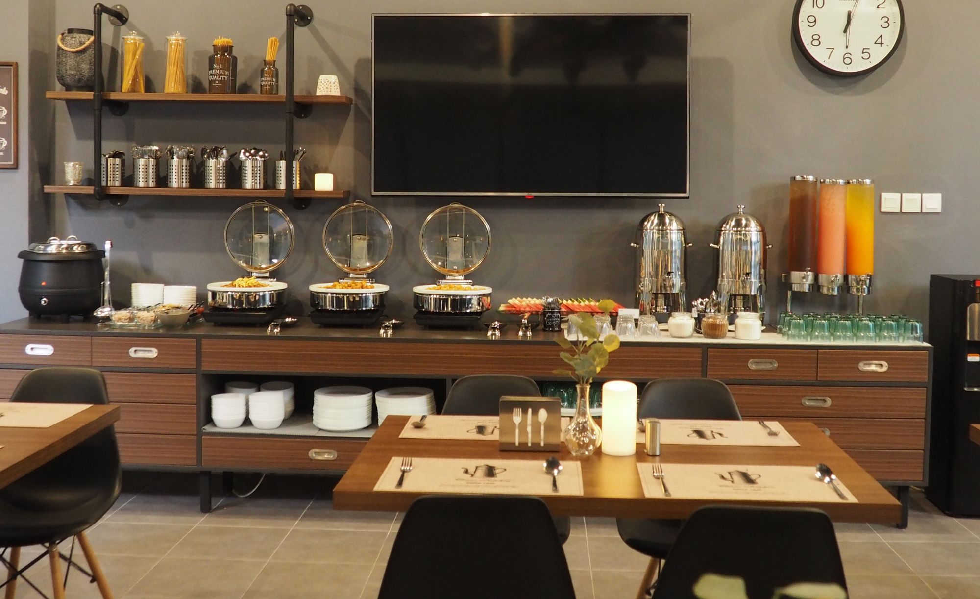 Фото Juno Tanah Abang Jakarta