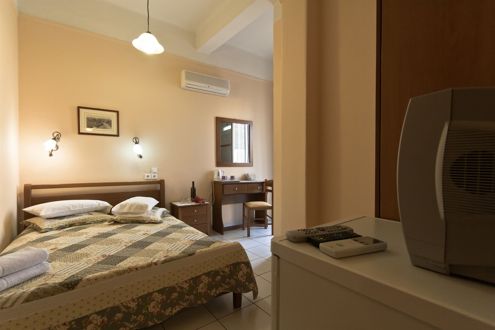 Фото Mirabello Hotel