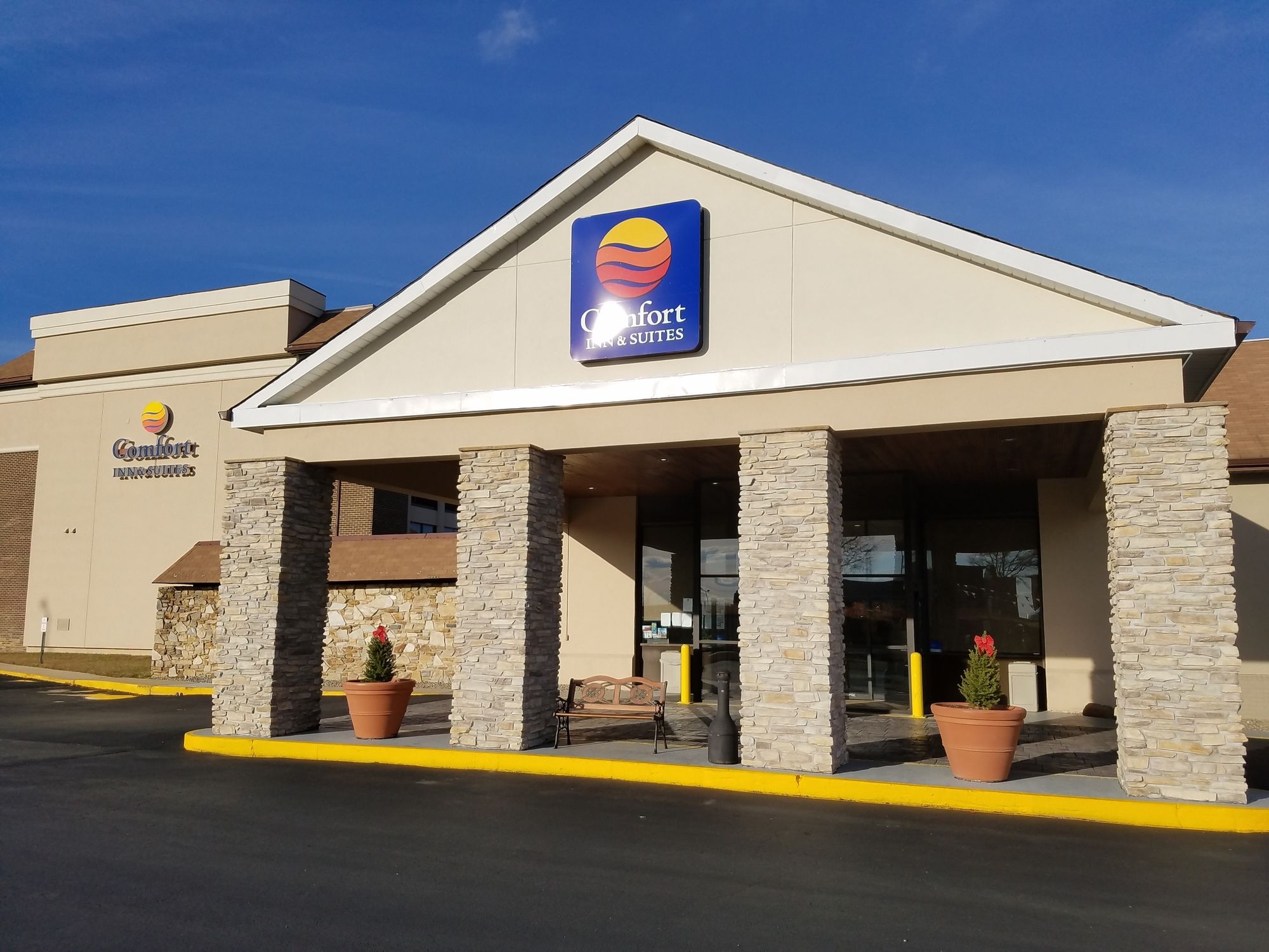 Фото Comfort Inn & Suites Aberdeen near Apg