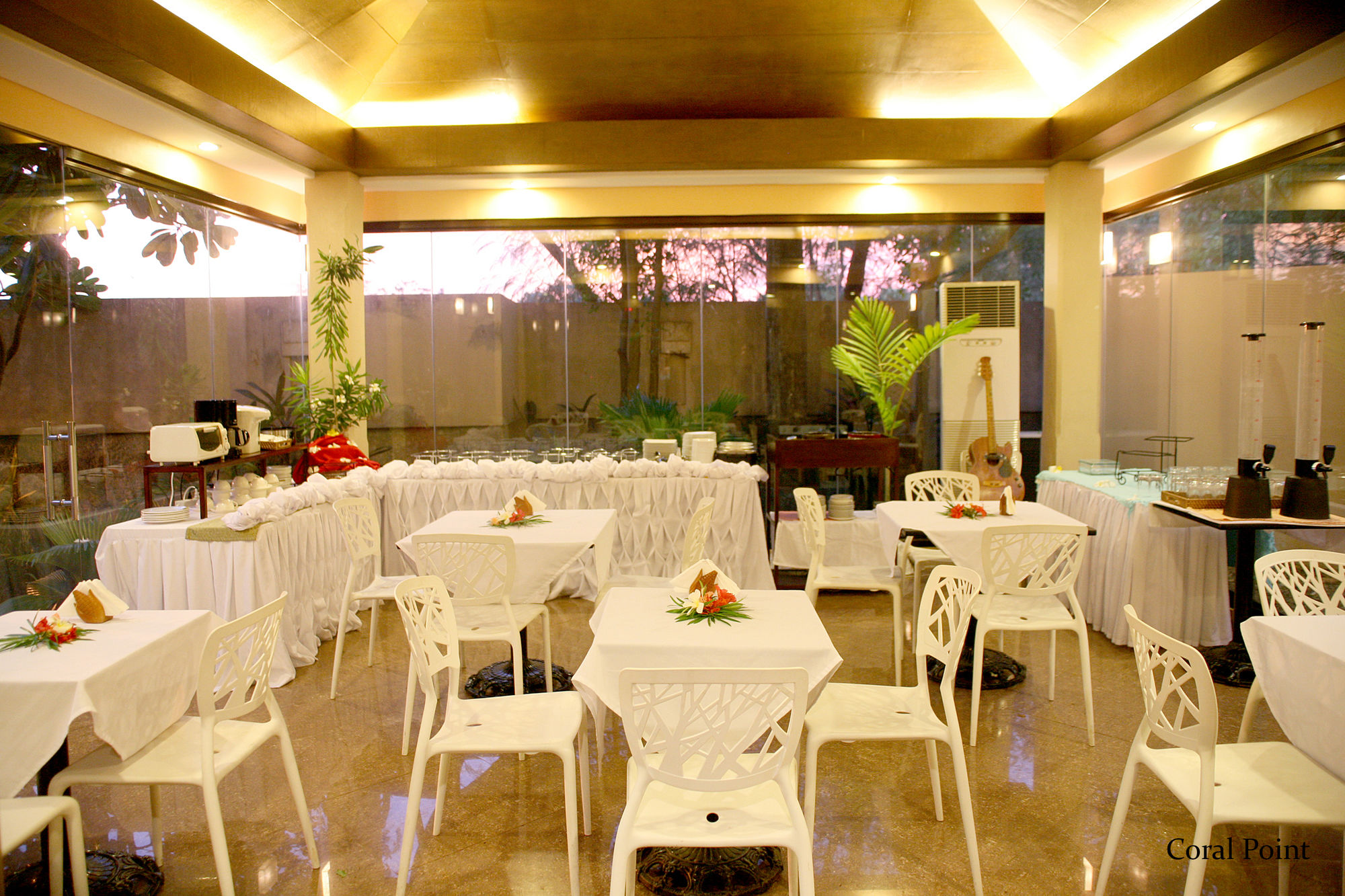 Фото Coralpoint Gardens