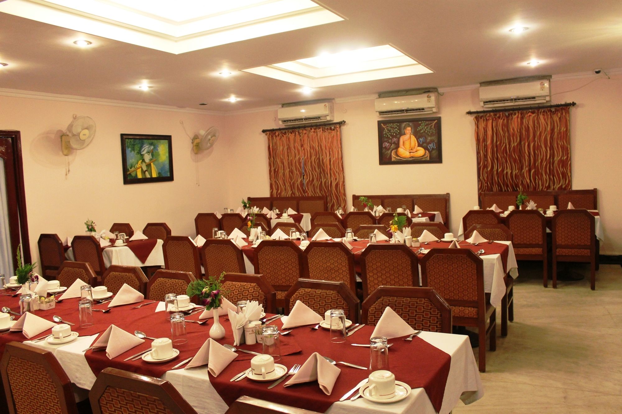 Фото Hotel Sujata