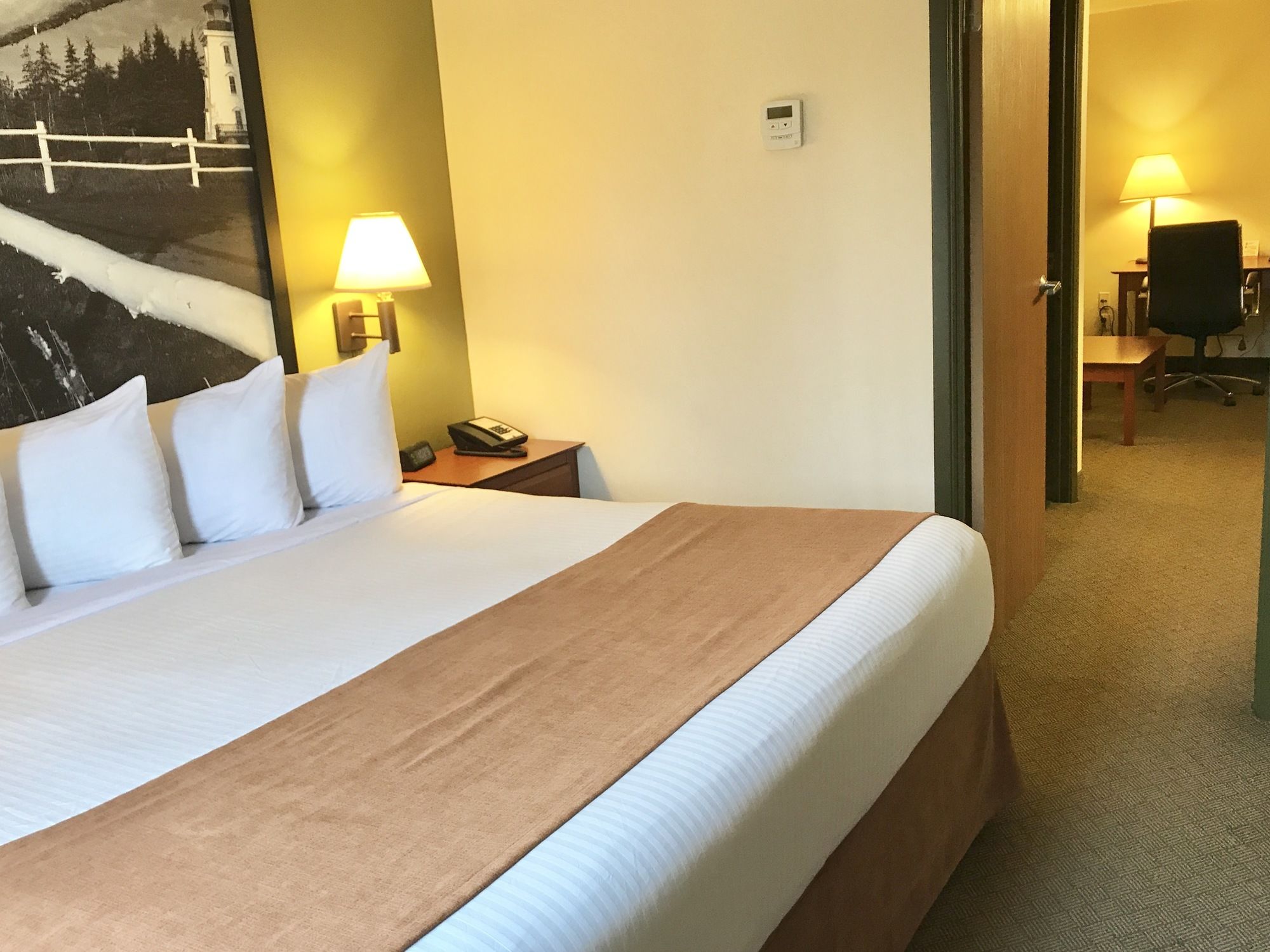 Фото Super 8 by Wyndham Amherst Ns