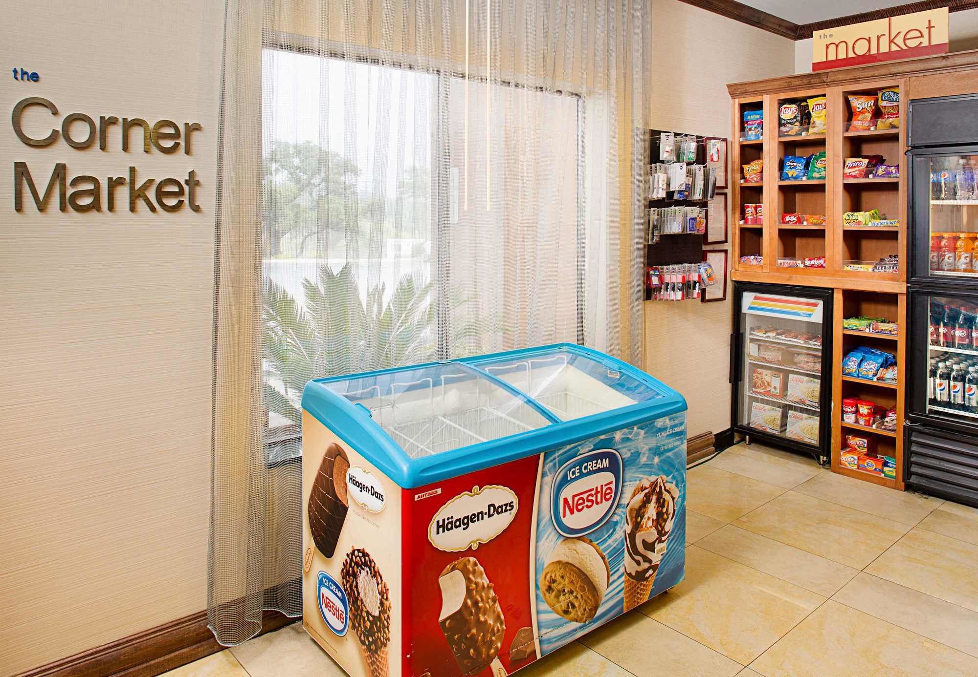 Фото Fairfield Inn & Suites by Marriott San Antonio Seaworld