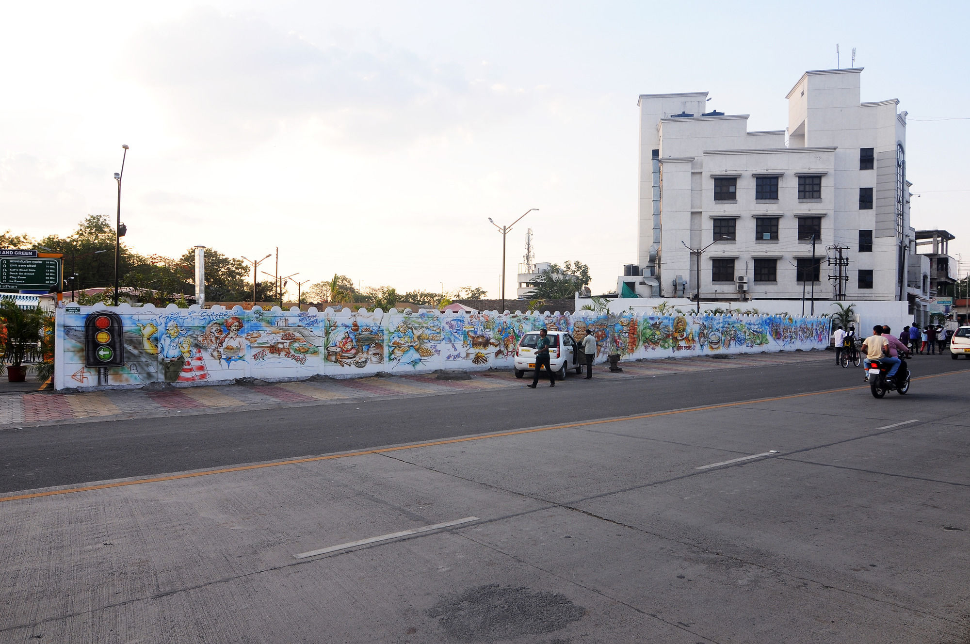 Фото The Manor Hotel