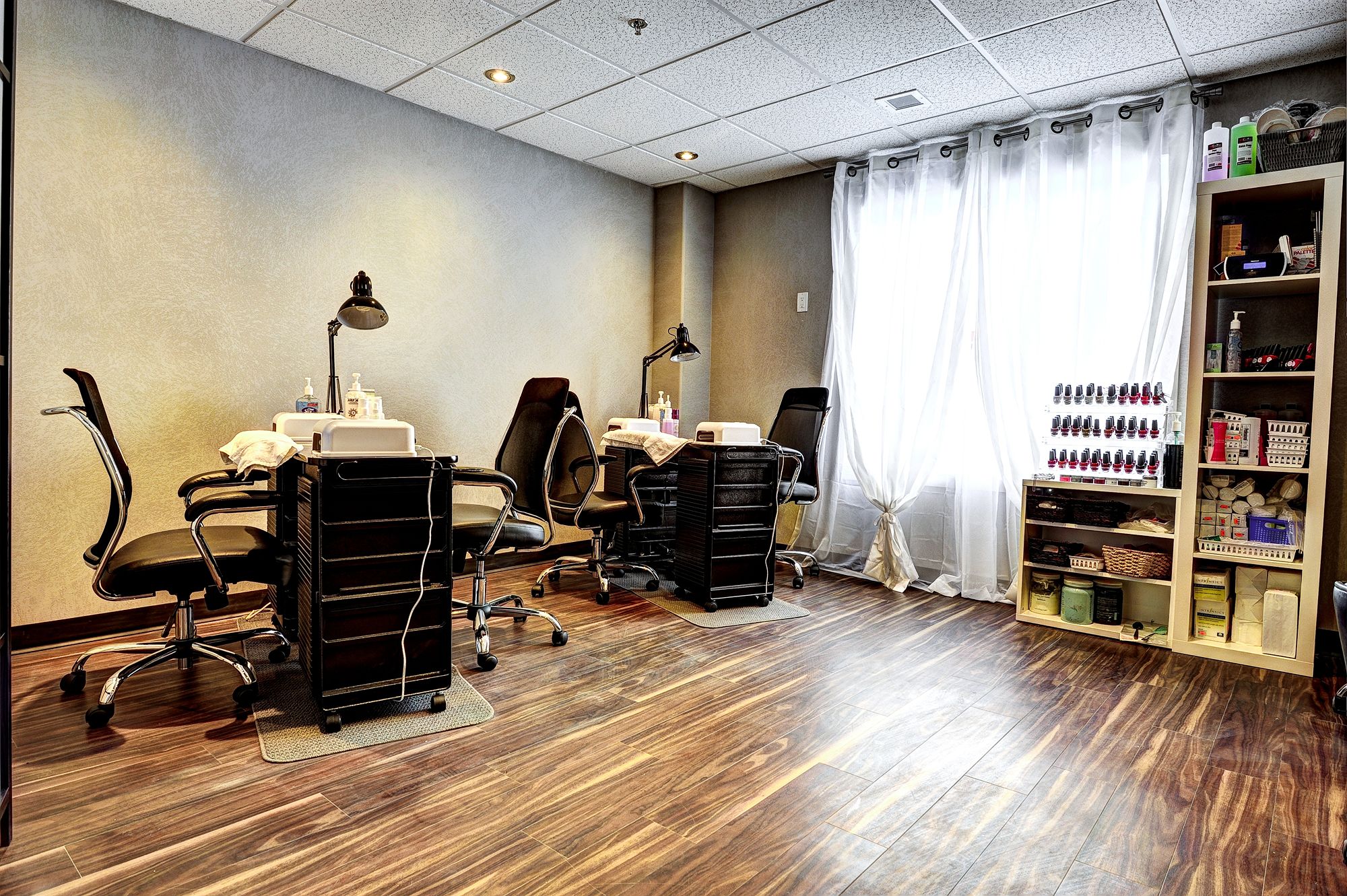 Фото Home Inn & Suites Swift Current