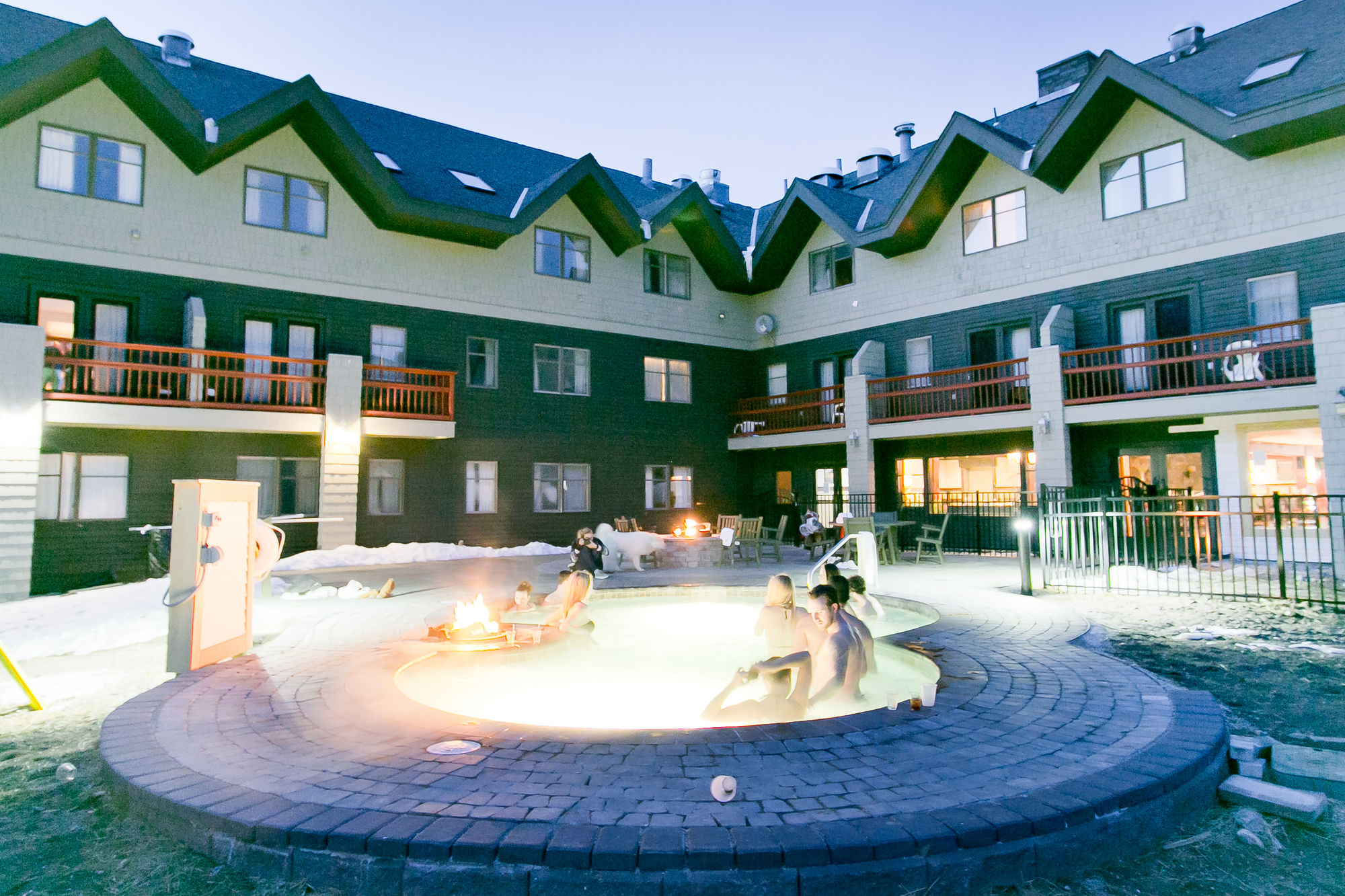 Фото Killington Mountain Lodge, Tapestry Collection by Hilton