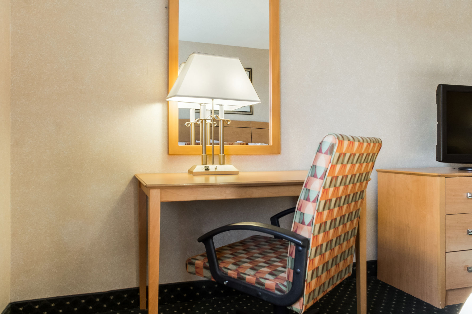 Фото Comfort Inn Jamestown