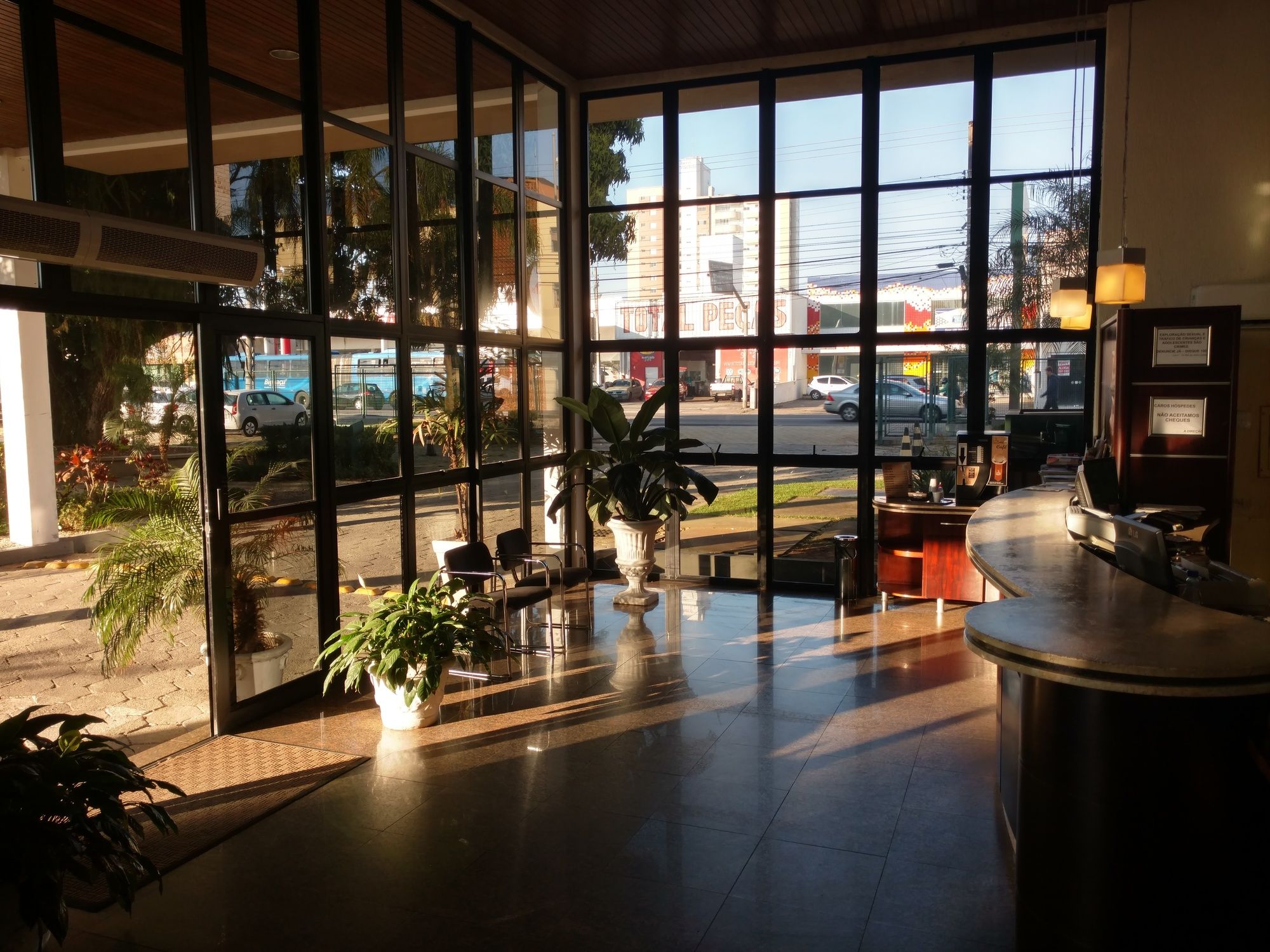 Фото Brisamar Suite Hotel