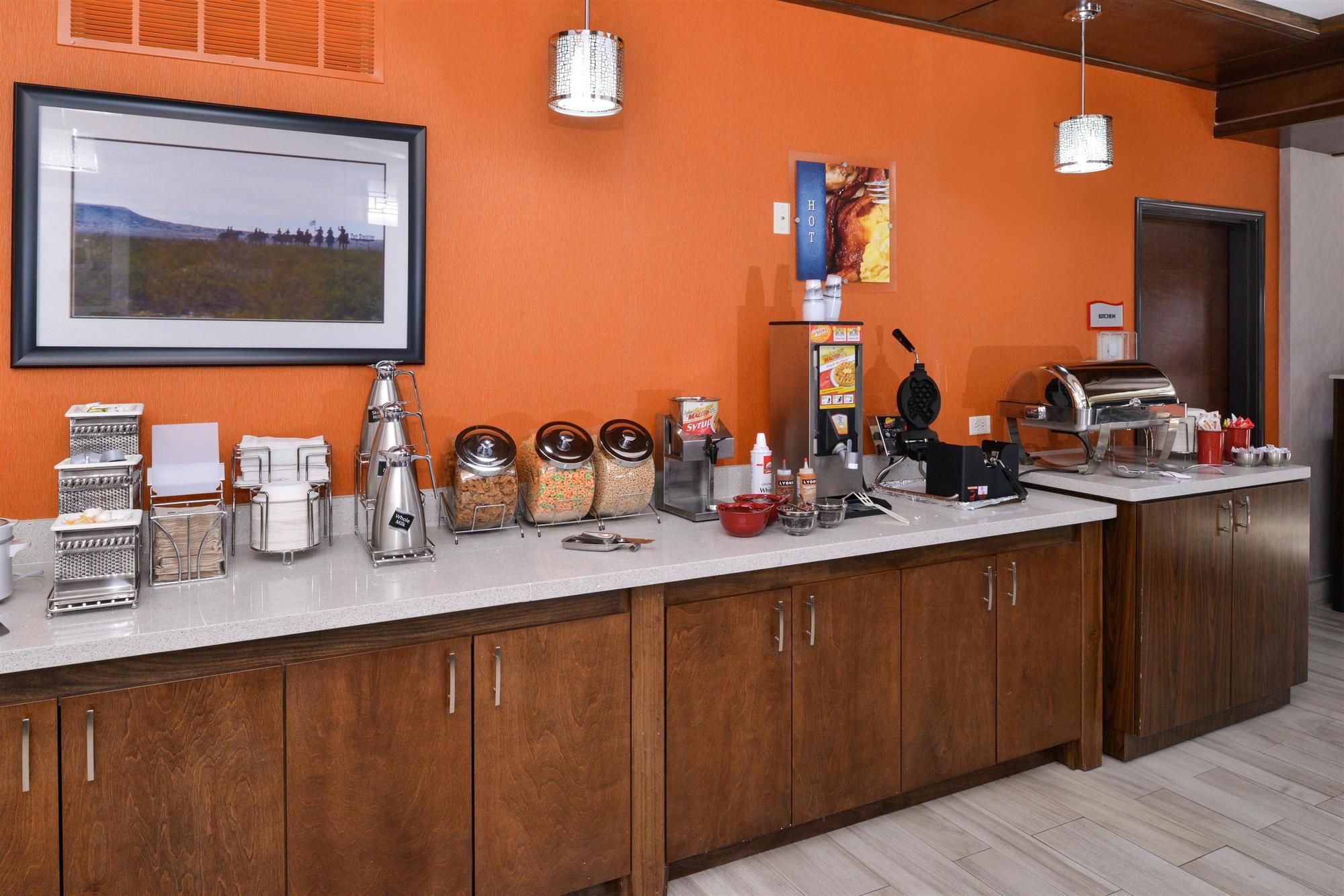 Фото Best Western Plus Fort Stockton Hotel