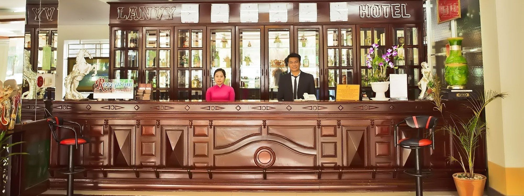 Фото Lan Vy Hotel