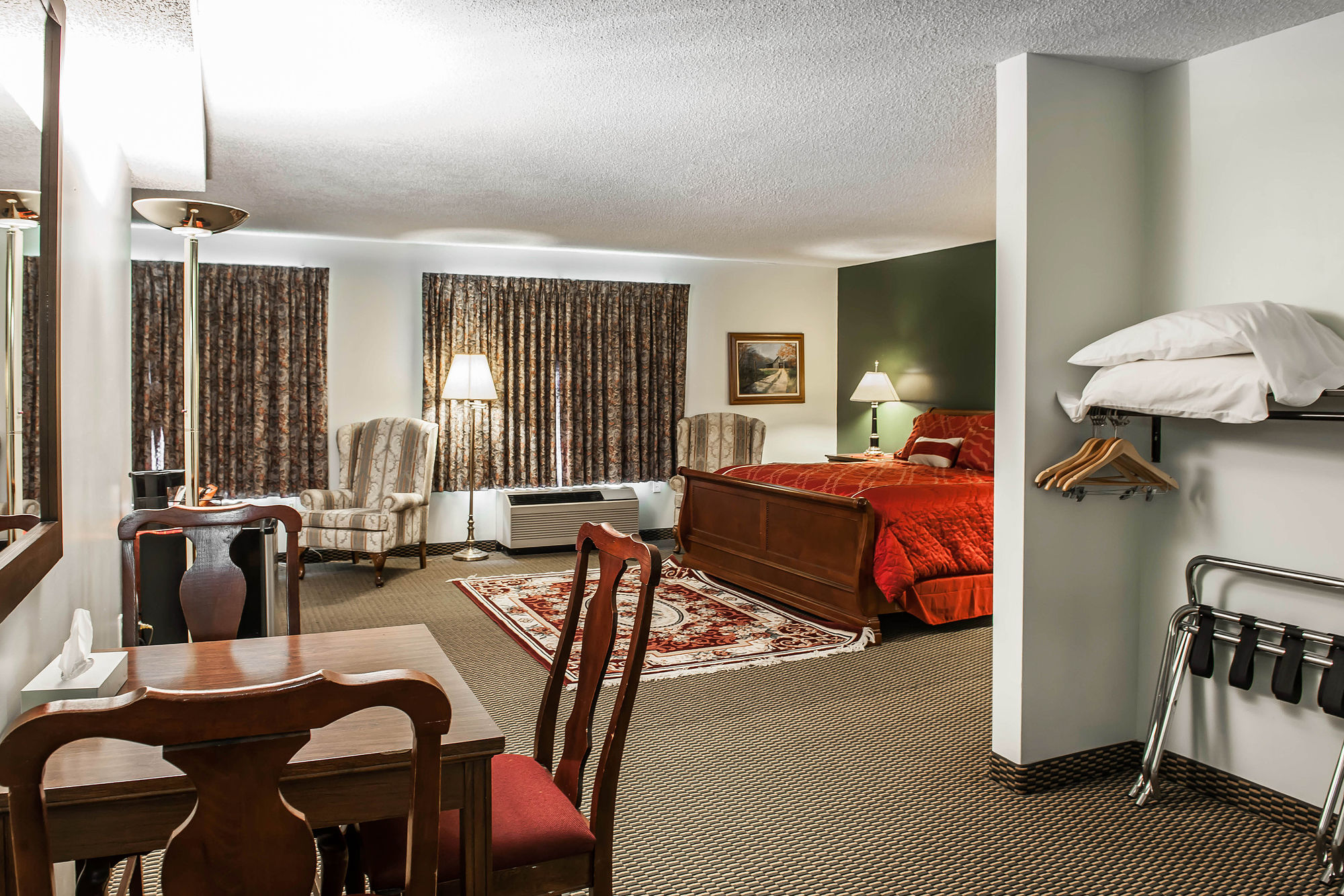 Фото Royal Inn Rockville