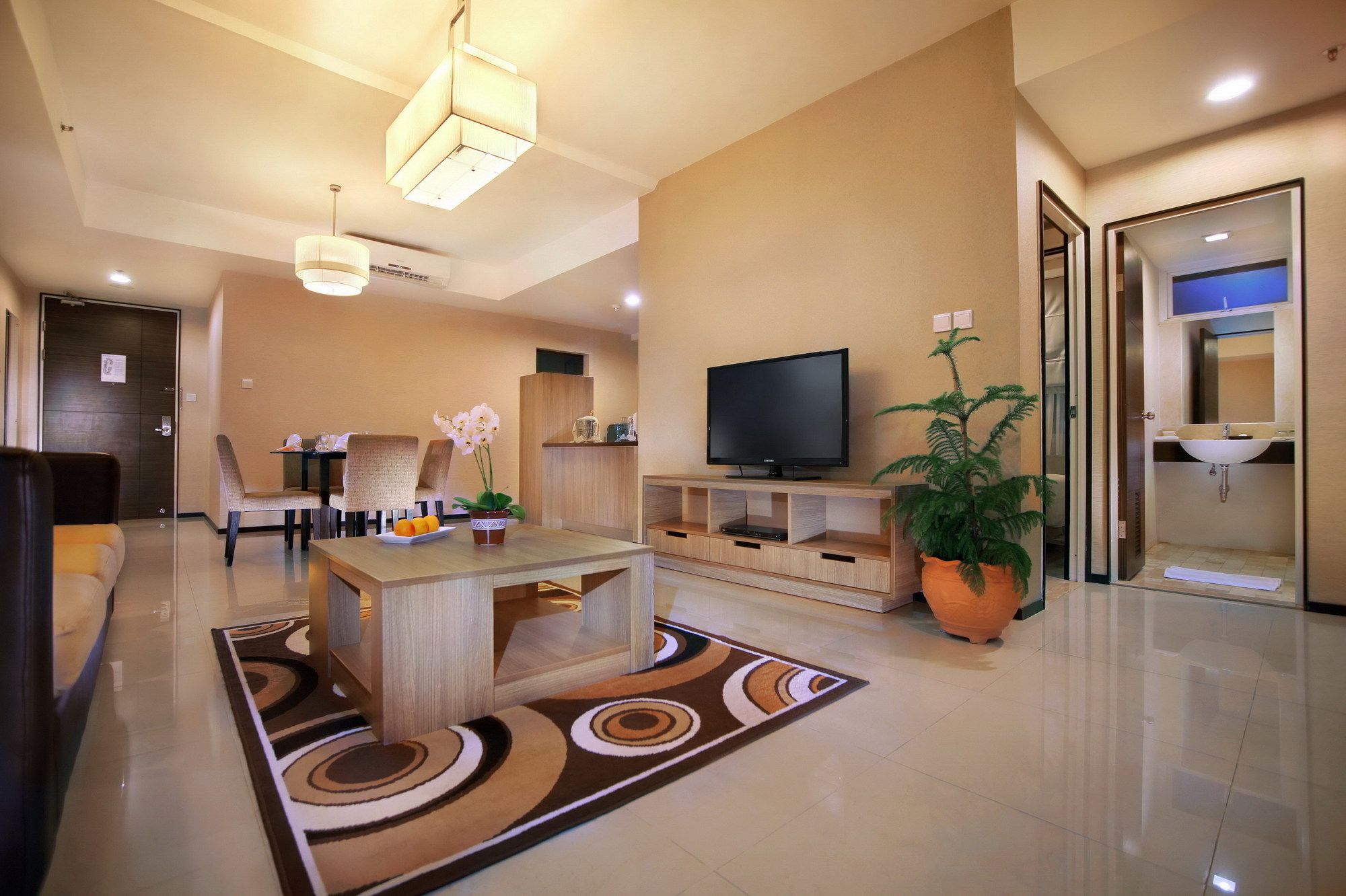 Фото Golden Tulip Balikpapan Hotel & Suites