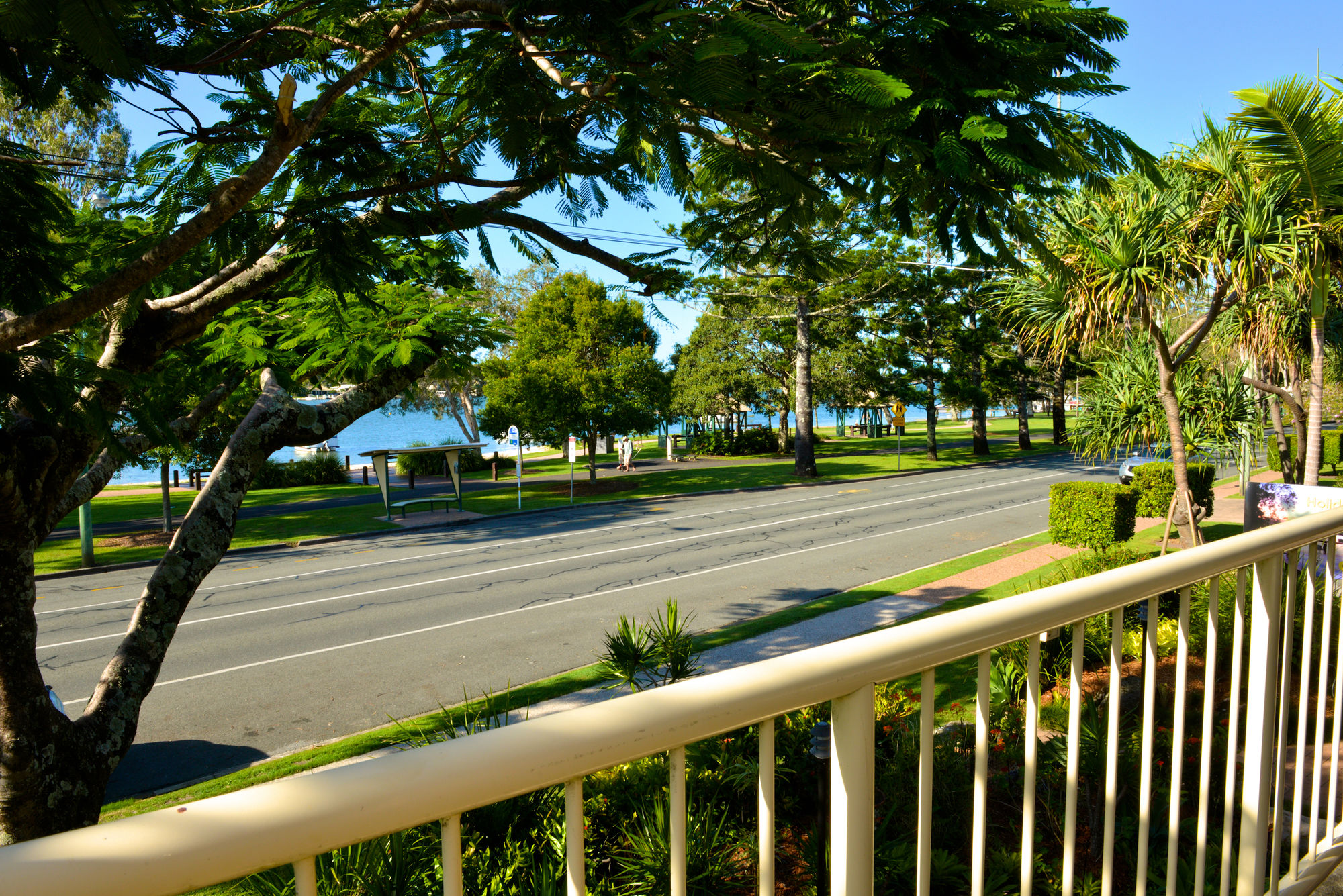 Фото Noosa Village River Resort