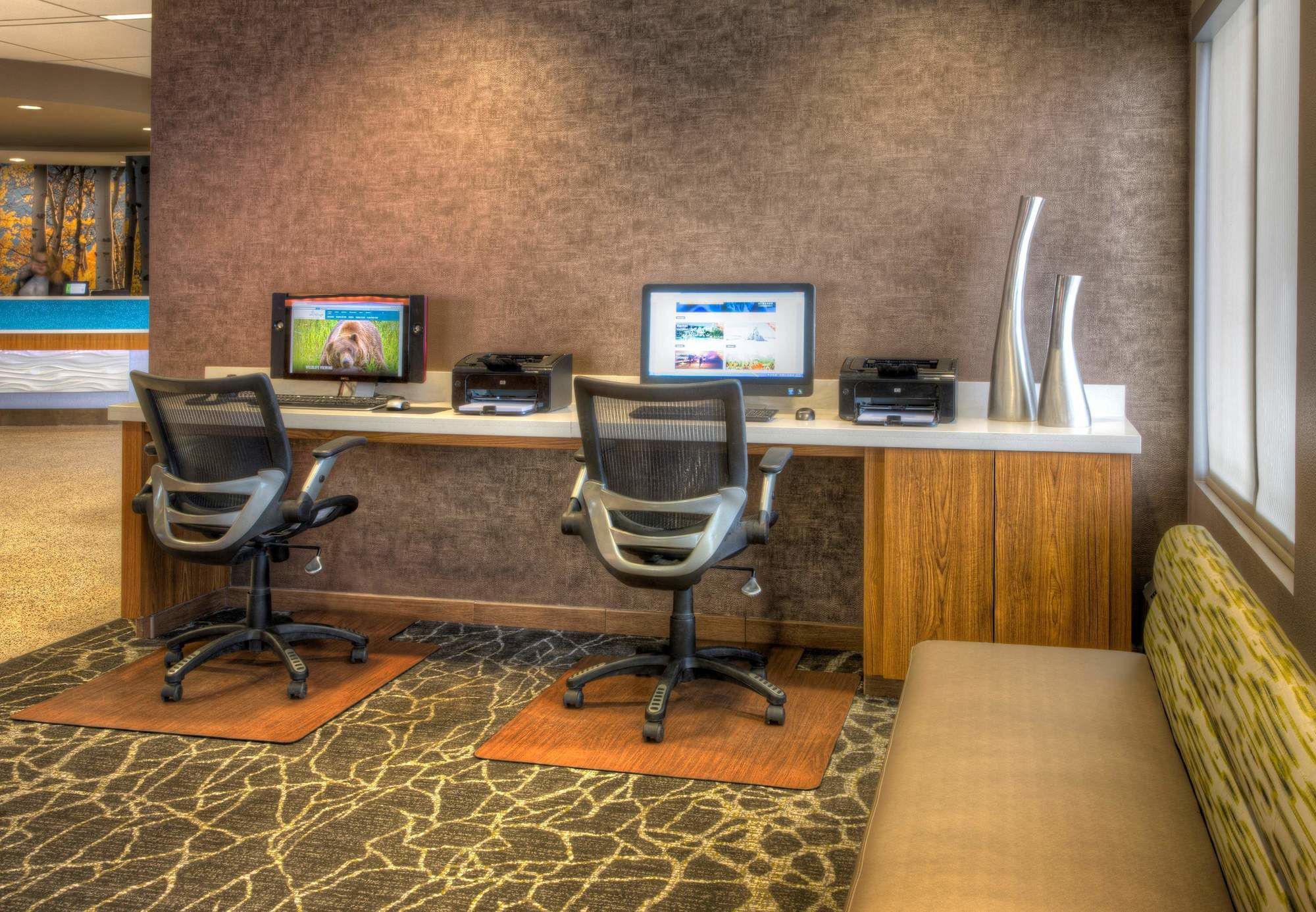 Фото SpringHill Suites Anchorage University Lake