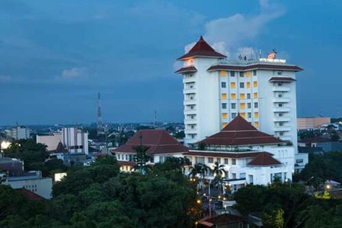 Гостиница Sahid Jaya Hotel Solo в Суракарте