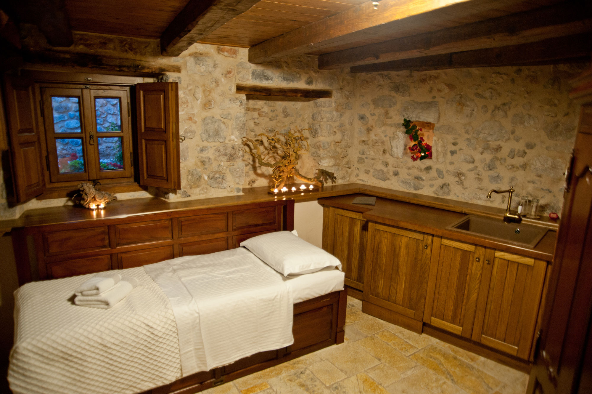 Фото Hatzipanayiotis