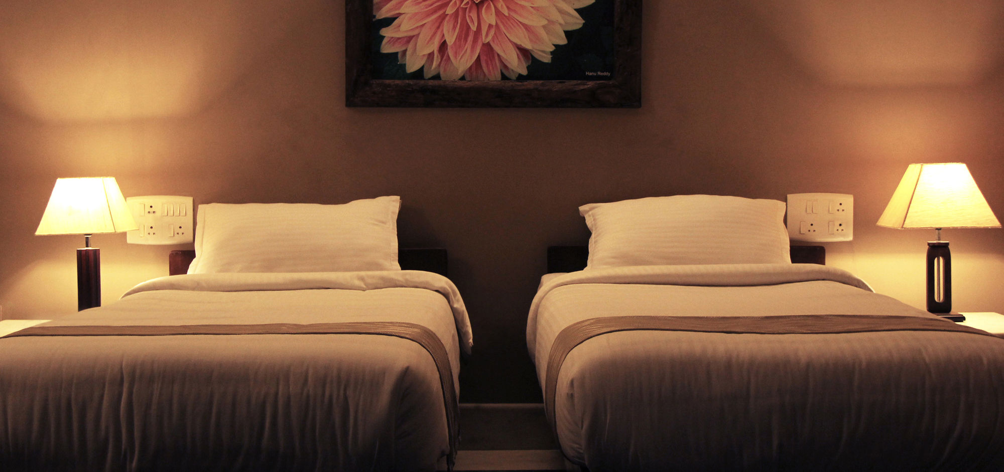 Фото Hanu Reddy Residences Poes Garden