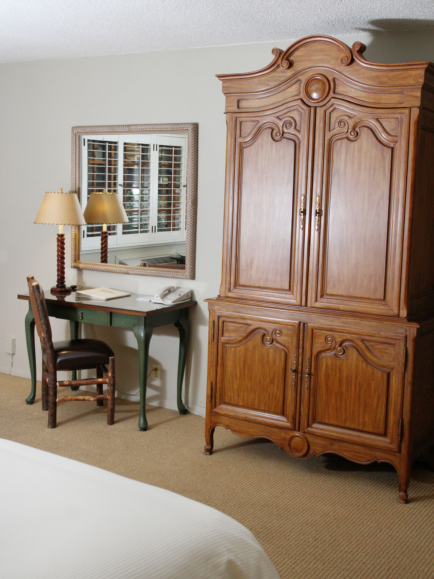 Фото The Lodge at Riverside