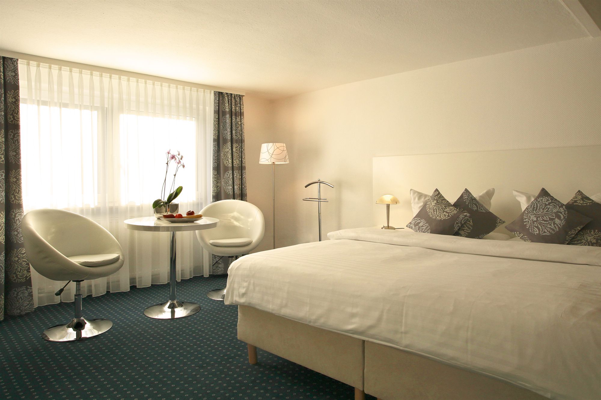 Фото Hotel Kleefelder Hof