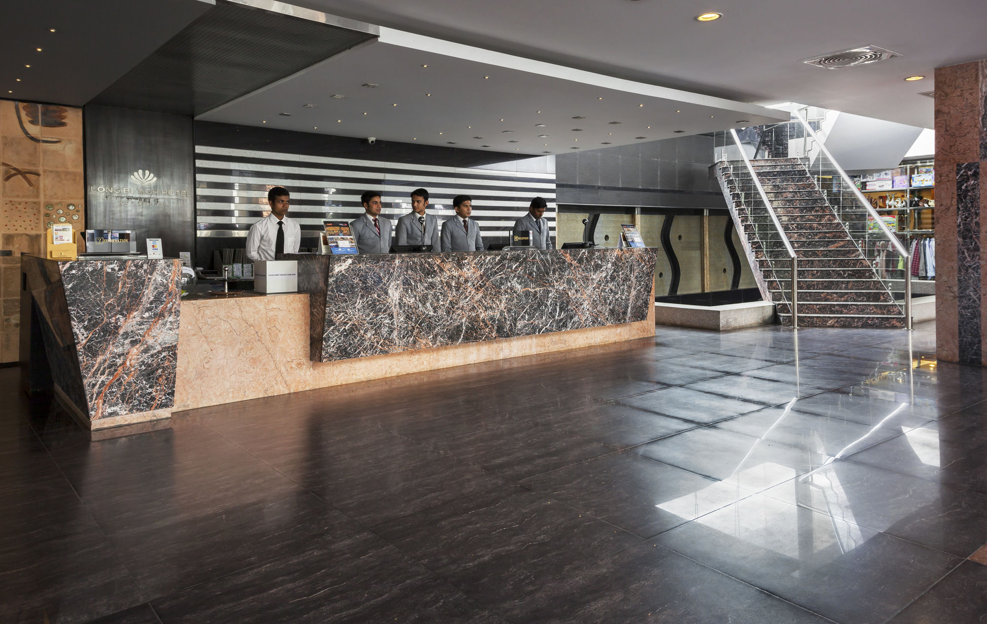 Фото Long Beach Hotel