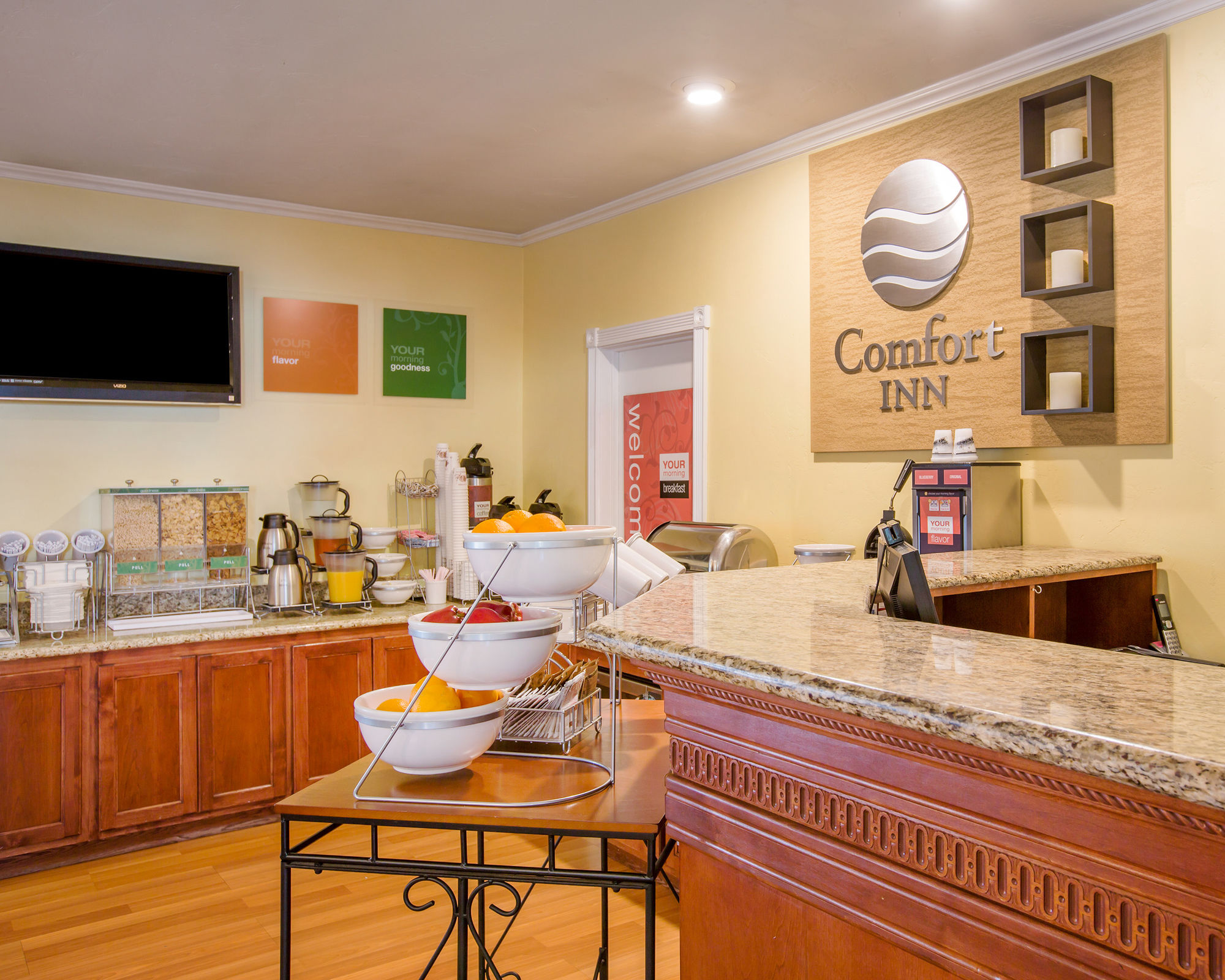 Фото Comfort Inn Carmel by The Sea