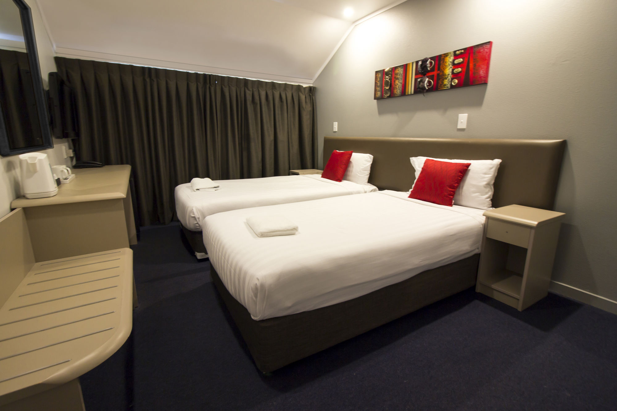 Фото отеля 2