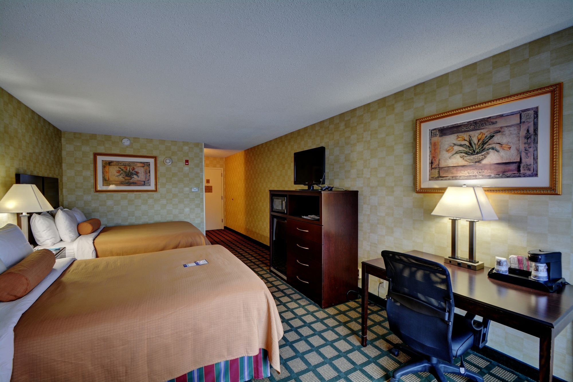 Фото Best Western Plus Keene Hotel