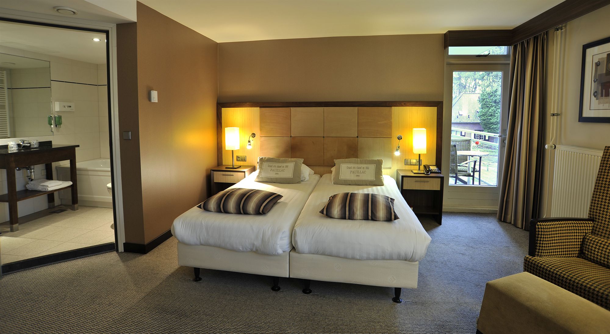 Фото Fletcher Hotel-Restaurant Amersfoort