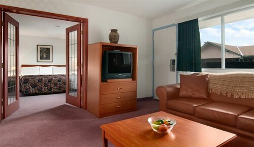 Гостиница Superlodge Canada Lethbridge в Провинции Альберта