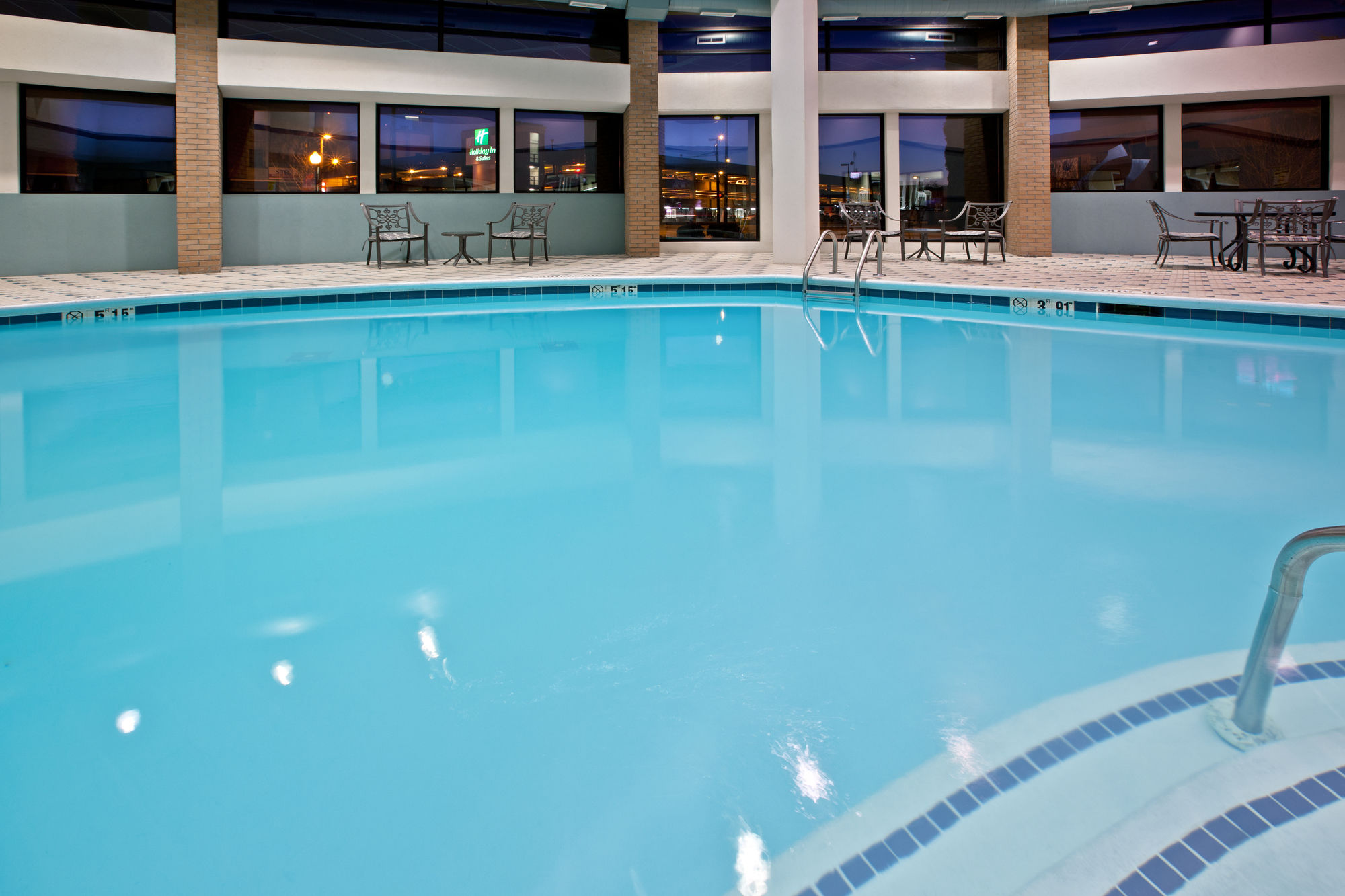 Фото Delta Hotels Huntington Downtown