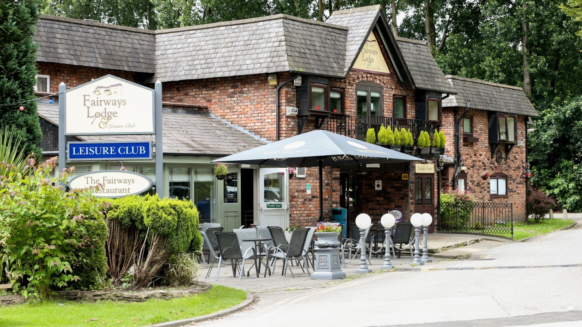 Фото отеля 1