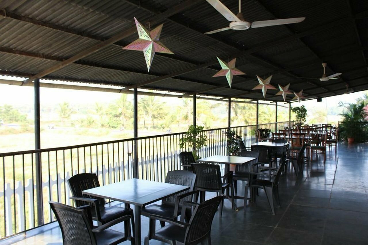 Фото Aastha Escape Resort